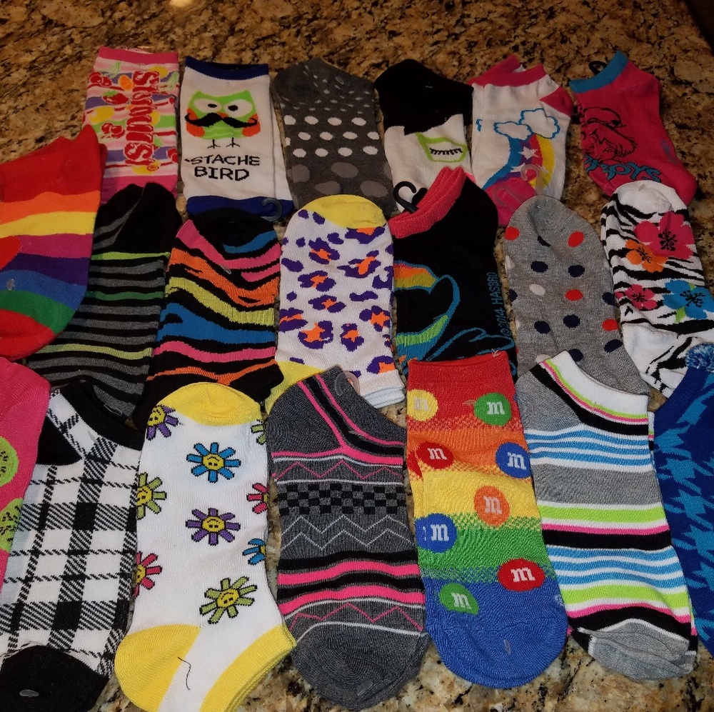20 pairs of ladies Socks